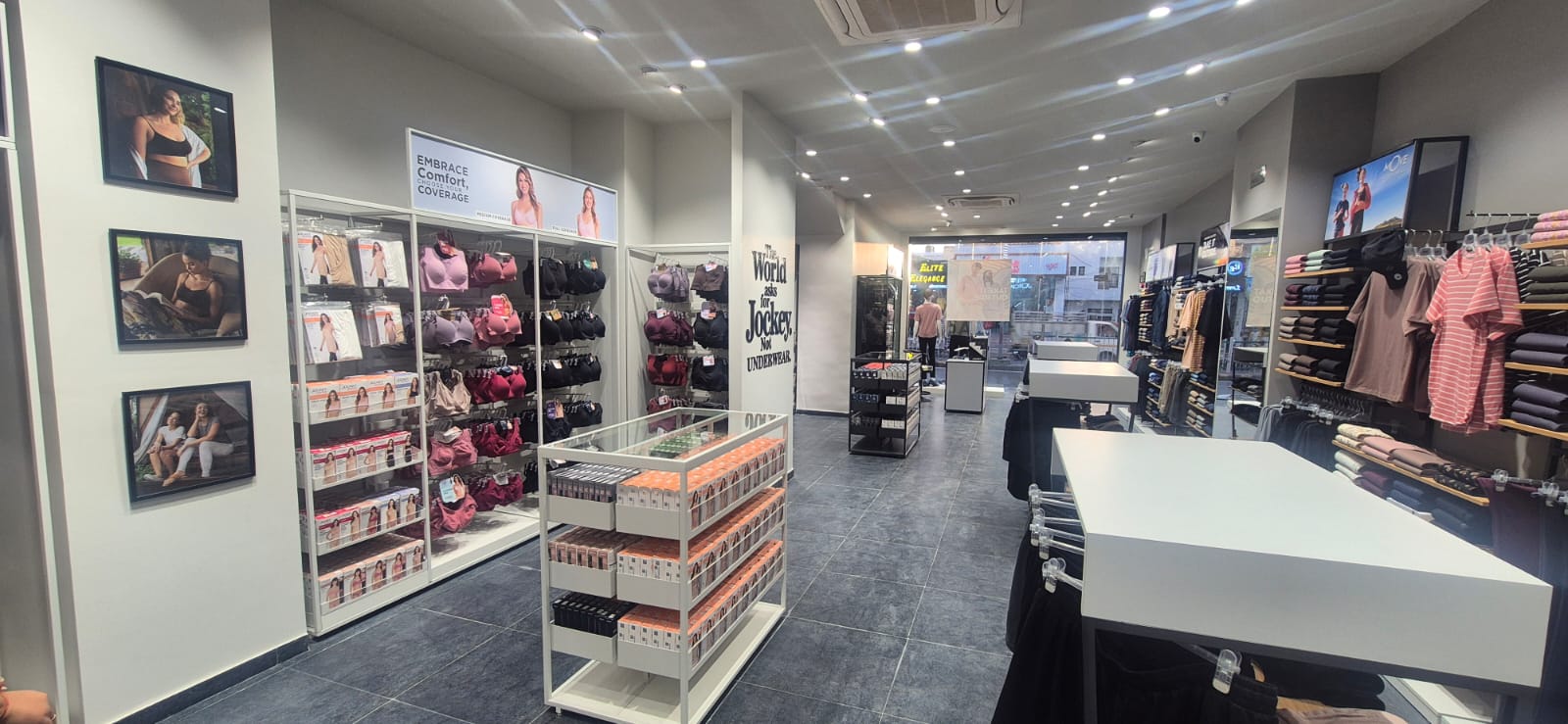 Jockey store in Assandh, Karnal